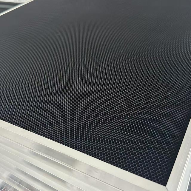 filter ozone from air